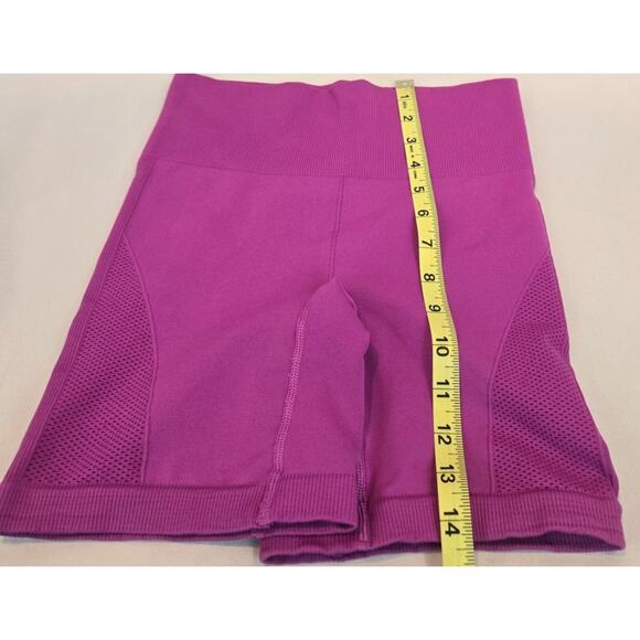 Lululemon Wunder Train High Rise Shorts Size 4 Plum - Picture 4 of 5